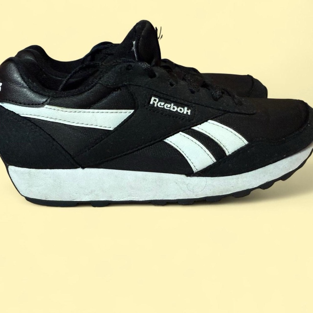 Reebok Kids Sneakers in Black and White